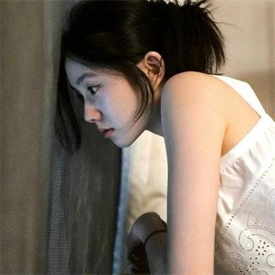 女孩罗塞玛莉